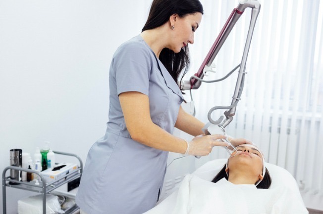 BENEFITS OF CO2 LASER FACIAL RESURFACING BENEFITS OF CO2 LASER FACIAL RESURFACING